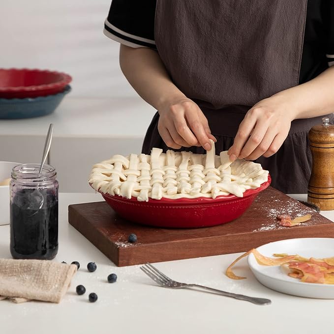 Fun Elements Pie Pan, 9 Inch Ceramic Pie Dish, Deep Dish Pie Pan with Lace Emboss, Ruffled Pie Plate for Baking, Thanksgiving Christmas Gifts, Set of 2, Red